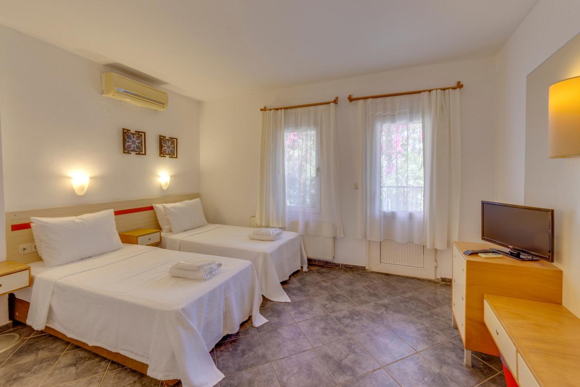 Serhan Hotel Гумбет Экстерьер фото